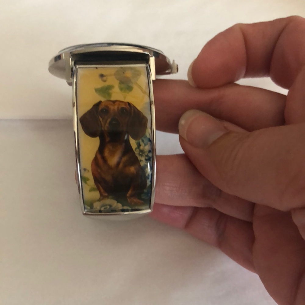 Dachshund watch